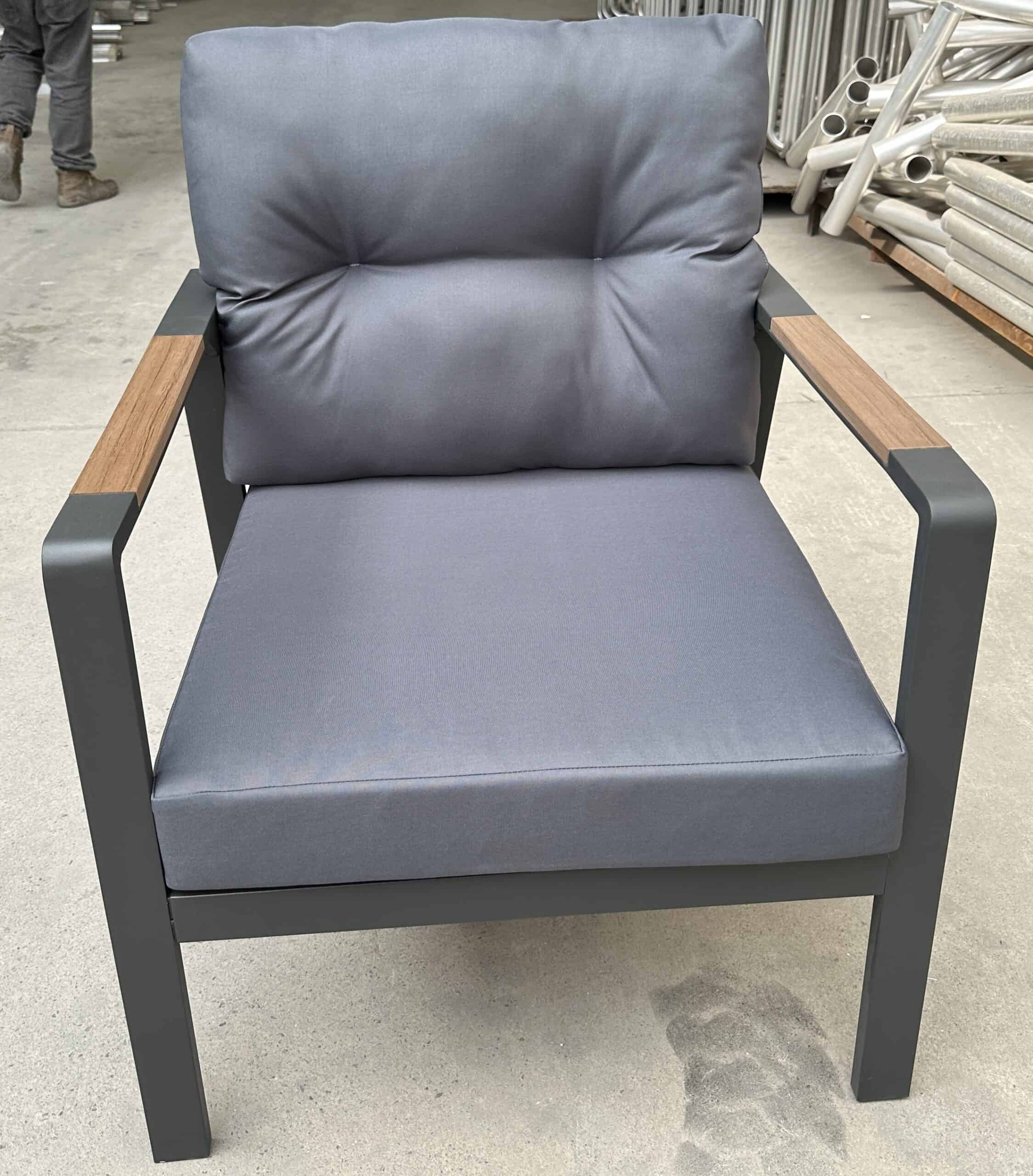 סט ישיבה לגינה דגם "קינגסטון" אפור