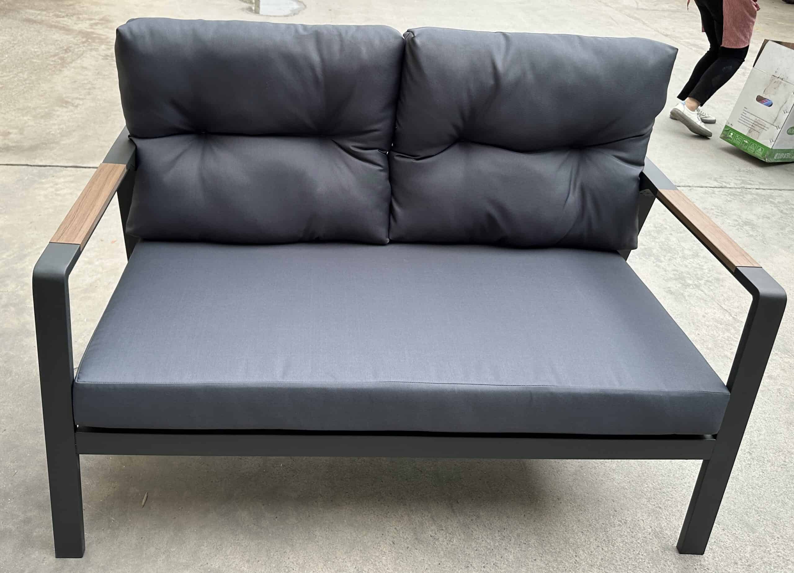 סט ישיבה לגינה דגם "קינגסטון" אפור